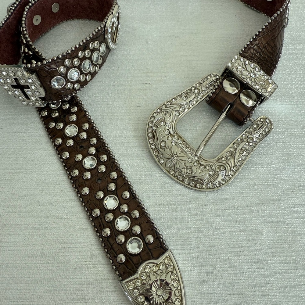 Brown Suede Silver Rhinestone Embellished Western Belt - Picture 4 of 7